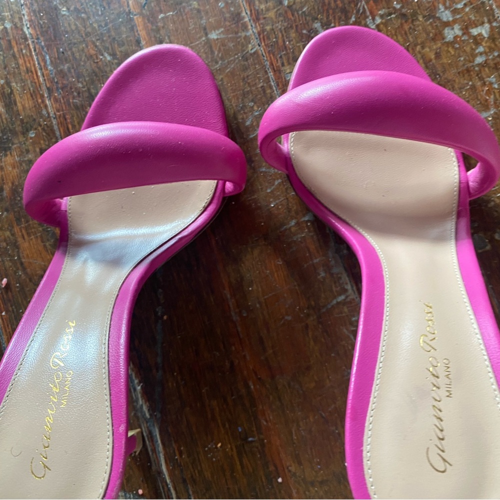 Gianvito Rossi Pink Women's Sandals Bijoux 85mm padded mules
37
